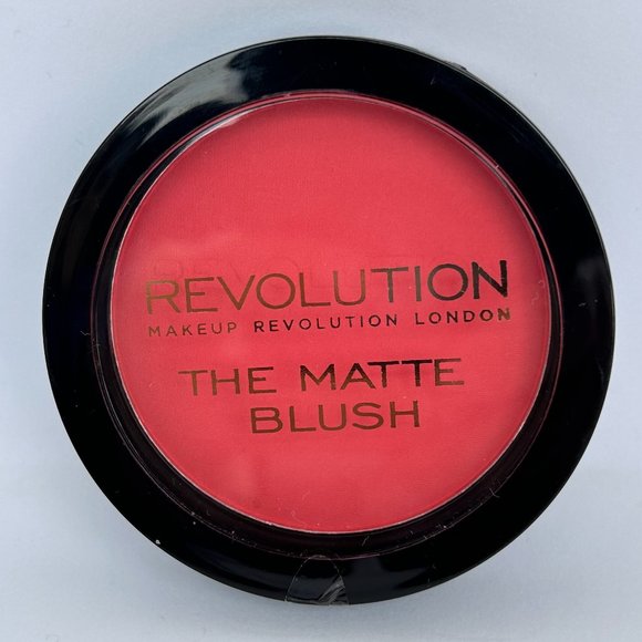 Revolution Makeup London Beauty Bundle - Picture 5 of 16